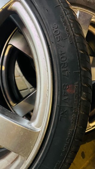 Llantas de aleación R17 con neumaticos 205/40R17