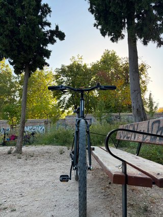Bicicleta Todocamino Riverside Negra