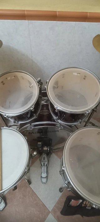 Batería+Platos paiste+Doble pedal mapex