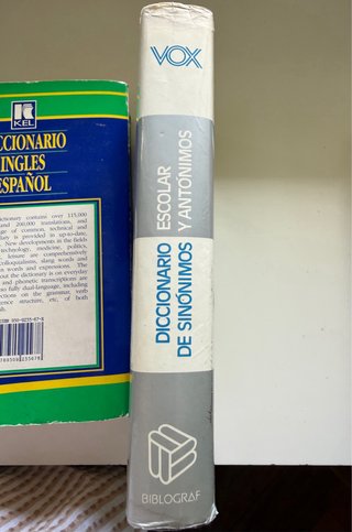Lote Diccionarios Sinónimos, ingles y Lengua