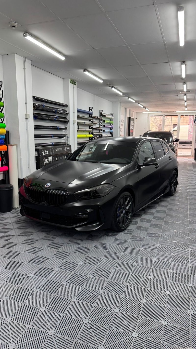 BMW Serie 1 118d (F40) 2022