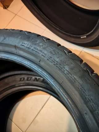 Neumáticos 235/40/19