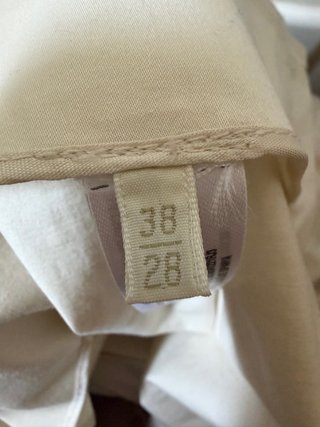 Falda blanca elegante