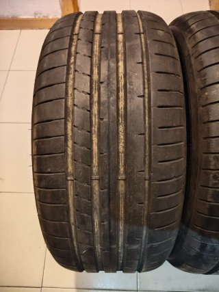 Neumaticos 235/45/17