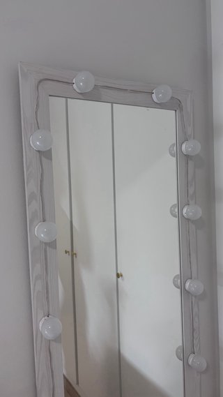 Specchio da camera da letto con luci LED