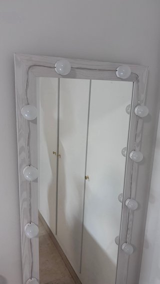 Specchio da camera da letto con luci LED