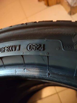Neumáticos 225/45/17