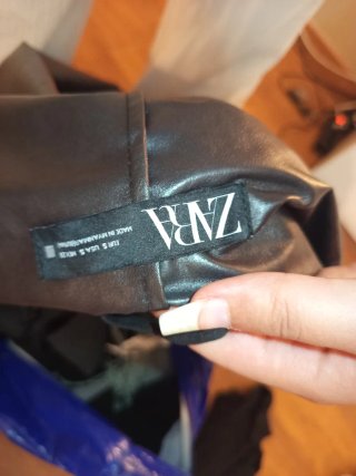 Chaqueta larga Zara botones