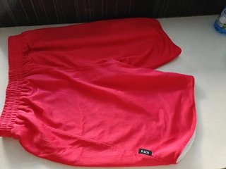 Pantalón corto deportivo Spalding rojo