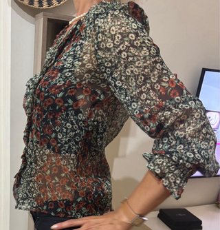 Camiseta Kookai  floral manga larga