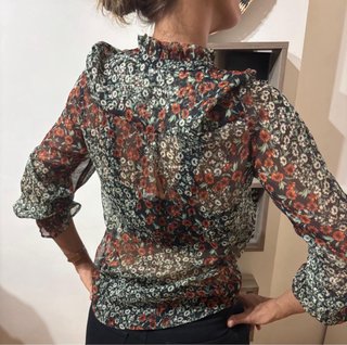 Camiseta Kookai  floral manga larga