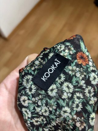 Camiseta Kookai  floral manga larga