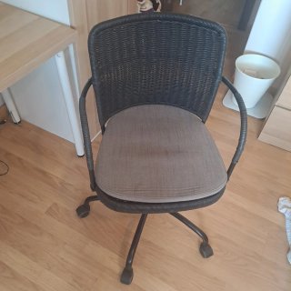 Silla de oficina Mibre mimbre y tela