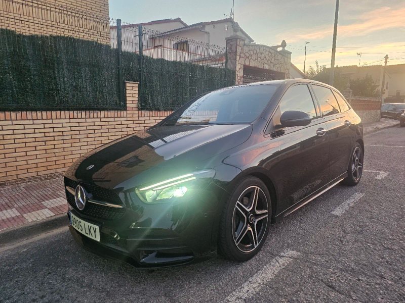 Mercedes-Benz Clase B 2021 AMG interior y exterior - foto 1