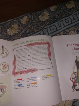 Libro The Selfish Giant Helbling Young Readers