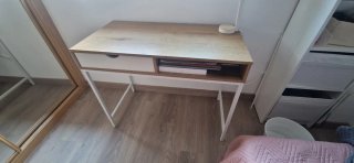 Escritorio Jysk montado madera y metal