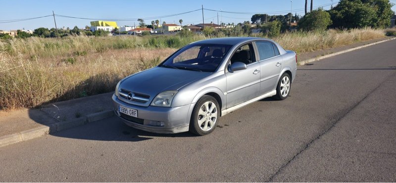 Opel Vectra 2004 - foto 1