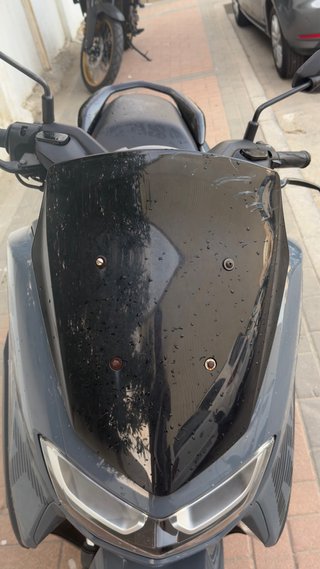Yamaha NMAX Maxi Scooter Gris/Negro