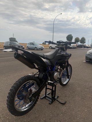 Yamaha 125 WR Enduro Moto