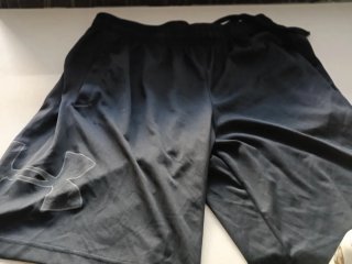 Pantalón corto deportivo Under Armour negro