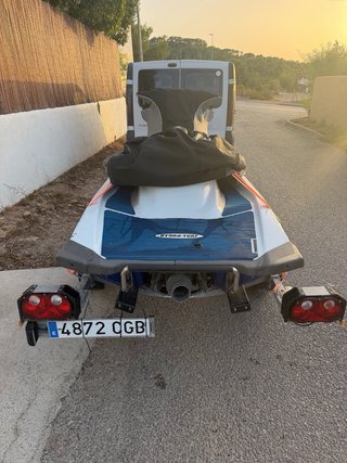 Yamaha VX1100 con remolque
