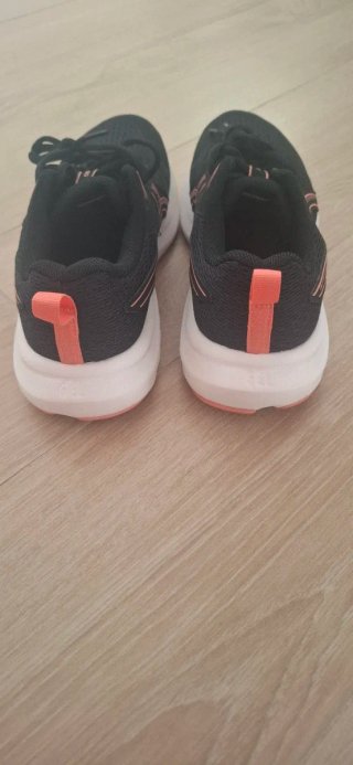 Zapatillas Asics Running Negras y Rosas