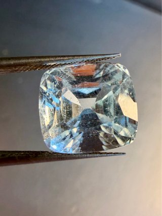 Topacio Natural 11,67ct El Esplendor del Glaciar