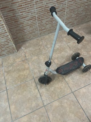 Patinete infantil 3 ruedas Spiderman