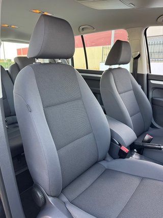 Volkswagen Touran 2013