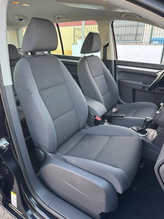 Volkswagen Touran 2013