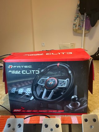 Volante Fanatec CSL Elite + Pedais + Caixa