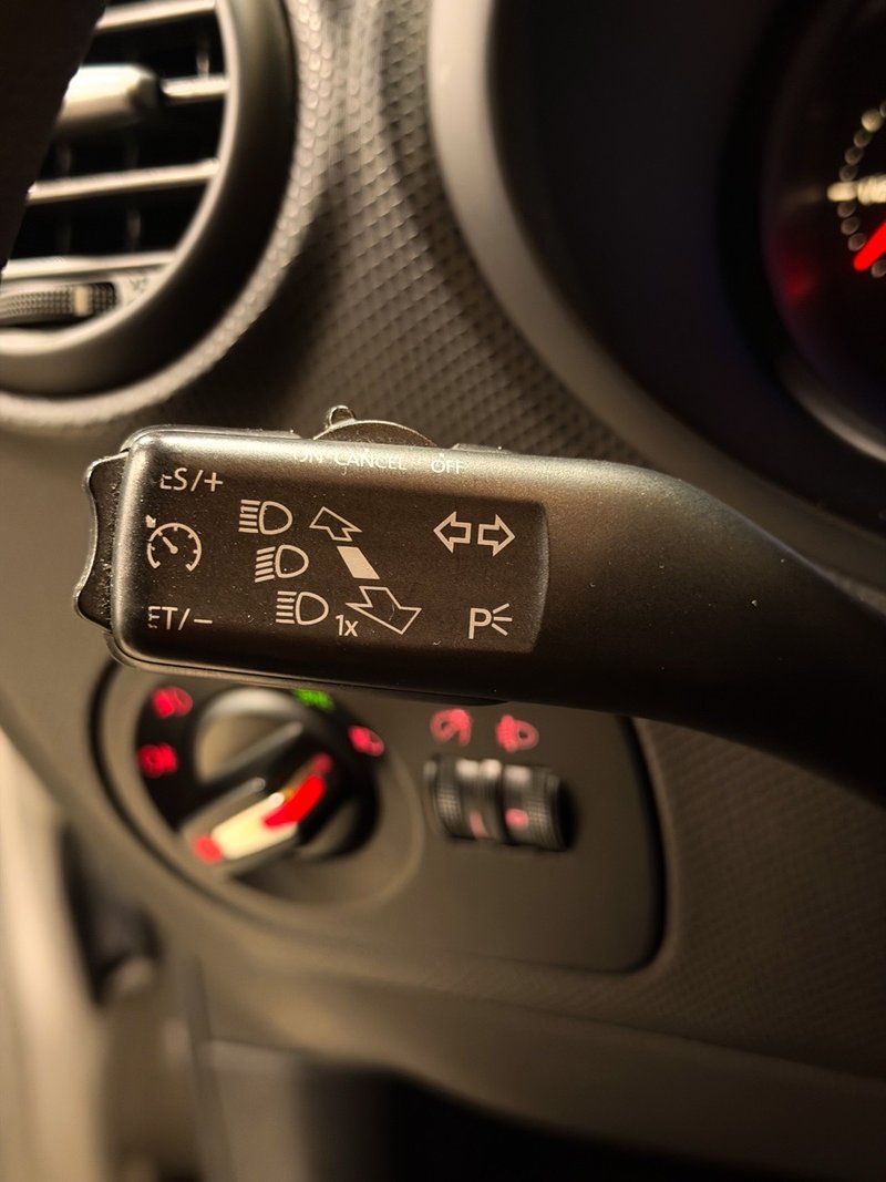 SEAT León 1.2 TSI Reference Copa 2012, foto 10