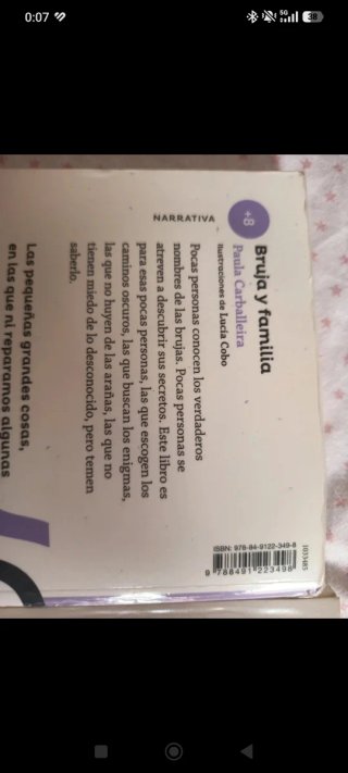 Libro Bruja y familia