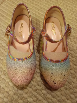 Zapatos de niña estilo princesa