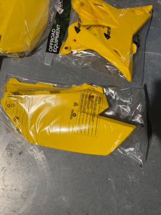 KIT COMPLETO PLÁSTICOS YAMAHA YZ125 YZ250 MOTO