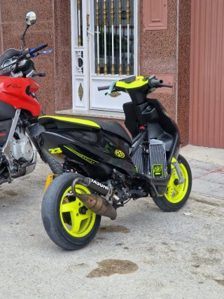 Yamaha Jog Competición malossi