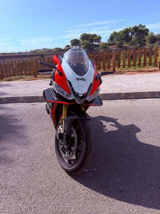 Aprilia RSV4 Factory SE-09 Sbk