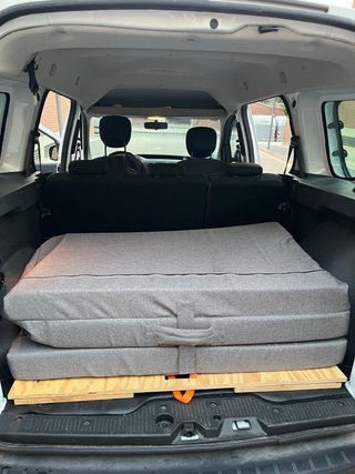 Dacia Dokker 2019 +camperizada en 10 minutos