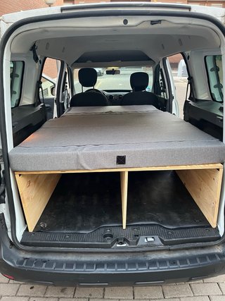 Dacia Dokker 2019 +camperizada en 10 minutos