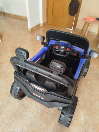 Coche Eléctrico Infantil 4x4 2 Plazas
