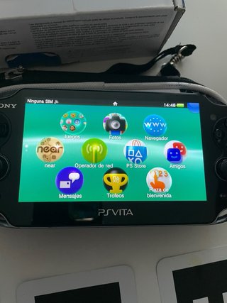 Consola Sony PS Vita 3G/Wi-Fi + 4 Juegos
