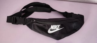 Riñonera Nike Negra