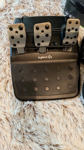 Volante Logitech G920 C/ Pedais SimRacing playseat