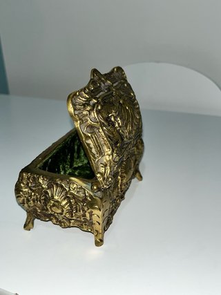 Joyero antiguo bronce labrado