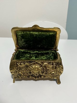 Joyero antiguo bronce labrado