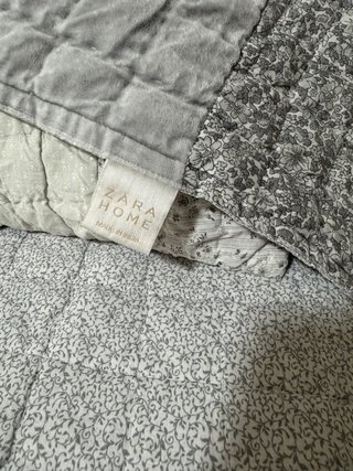 Colcha Zara Gris y Blanca