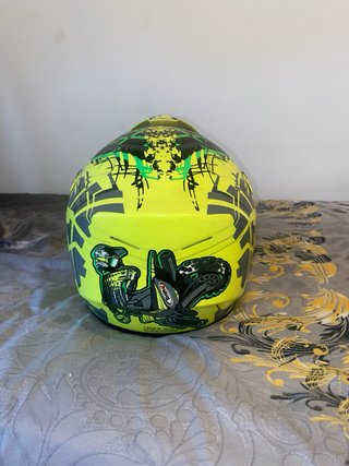 Casco de moto infantil