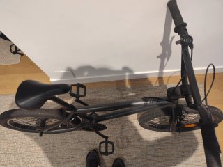 Bicicleta BMX gris