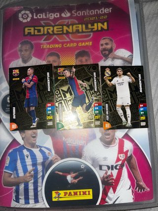 3 Cromos Adrenalyn Momentum 2024-25