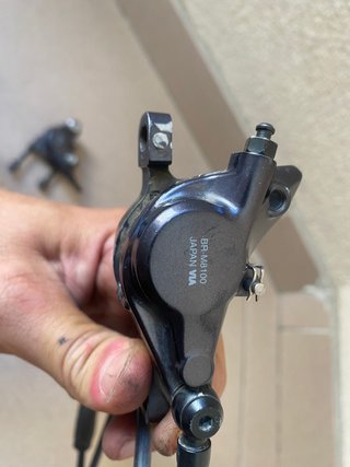 JUEGO COMPLETO Frenos Shimano XT M8100
